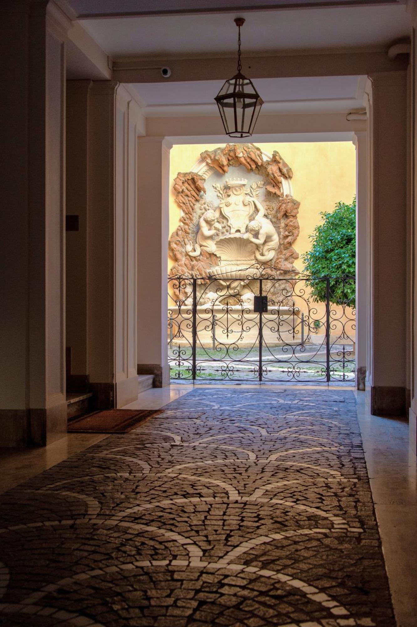 Bernini Stay, Next To Trevi Fountain Roma Ngoại thất bức ảnh